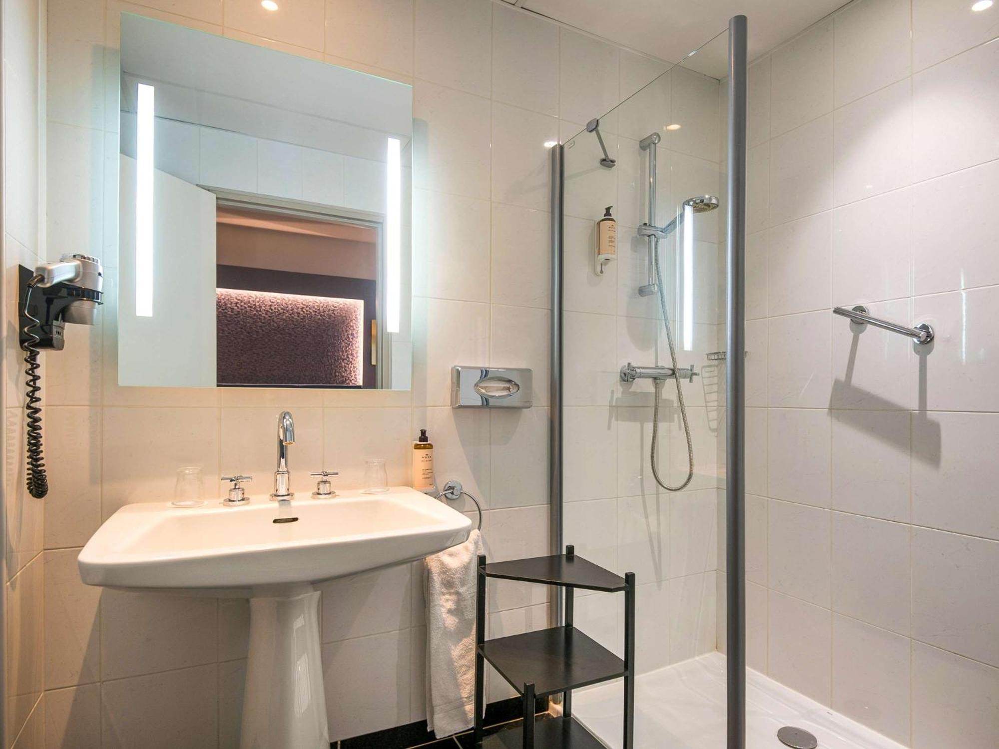 Hotel Mercure Rodez Cathedrale Экстерьер фото